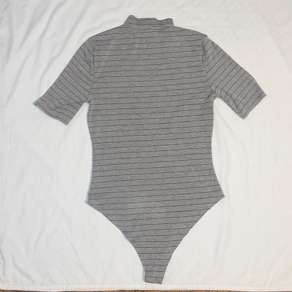 💙 6/$20 Women Forever 21 Bodysuit Size Medium - Picture 4 of 6